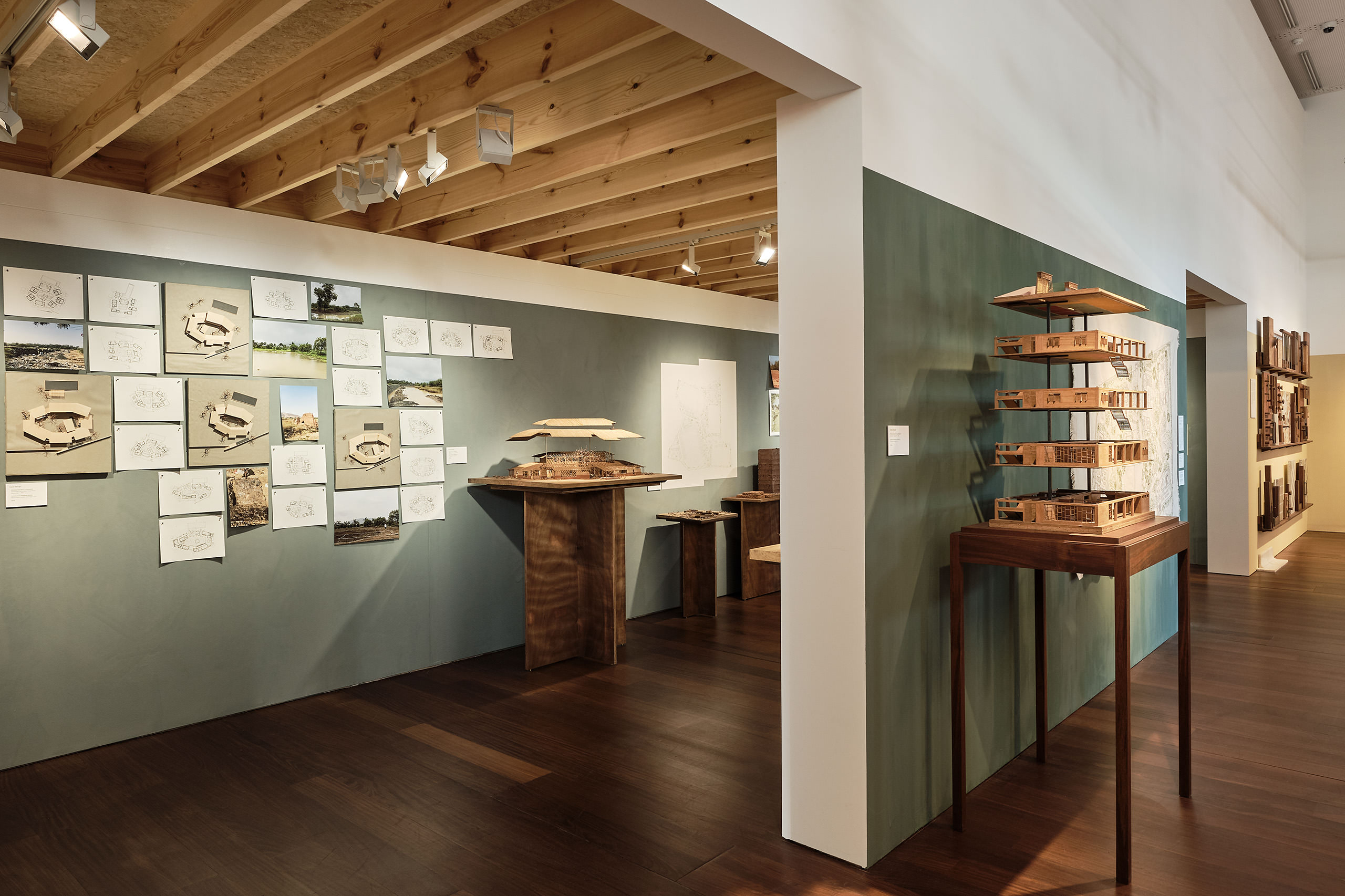 E19726 Fuji 8124 SCREEN